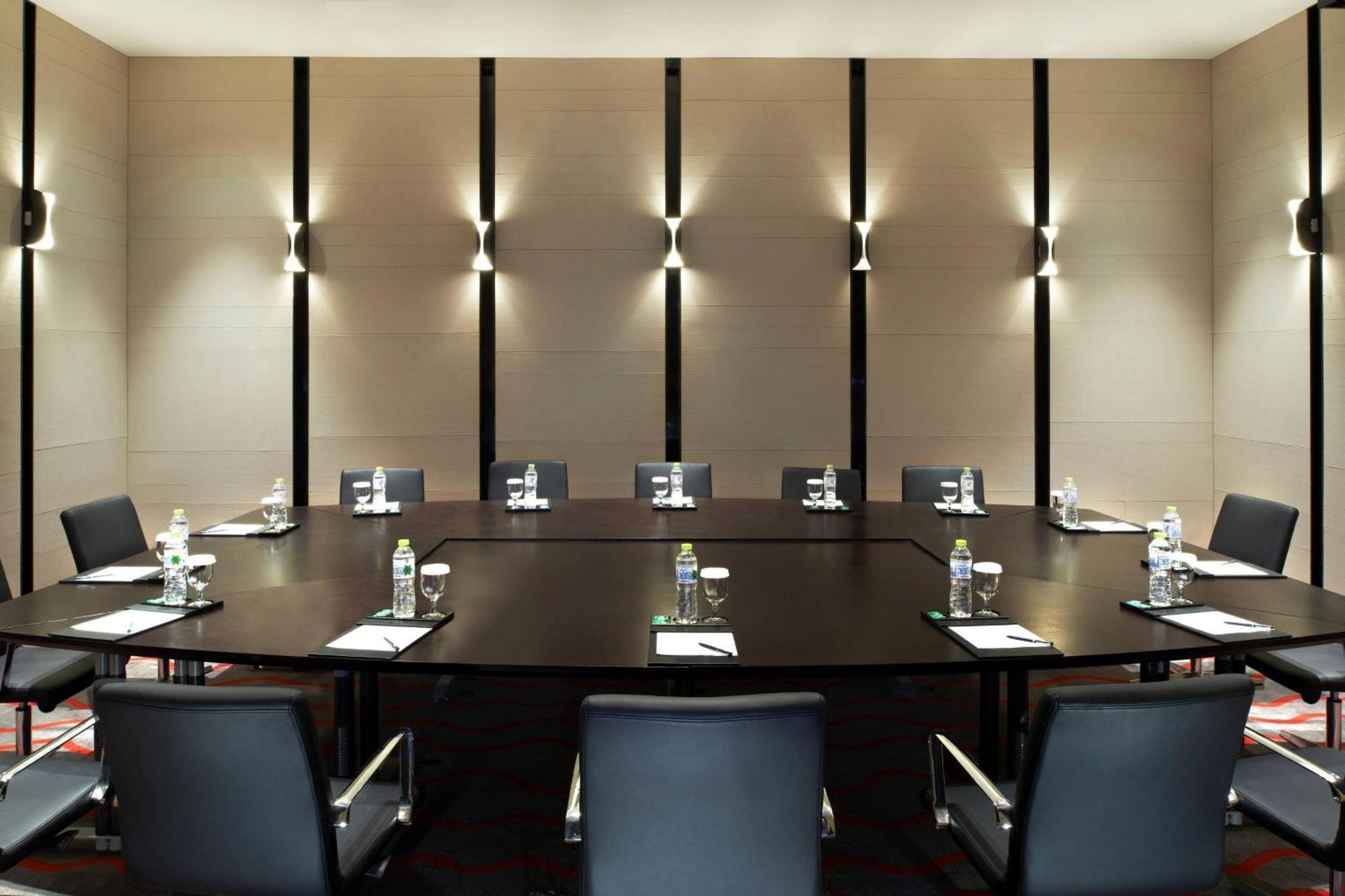 Four Points By Sheraton Qingdao, West Coast Dış mekan fotoğraf