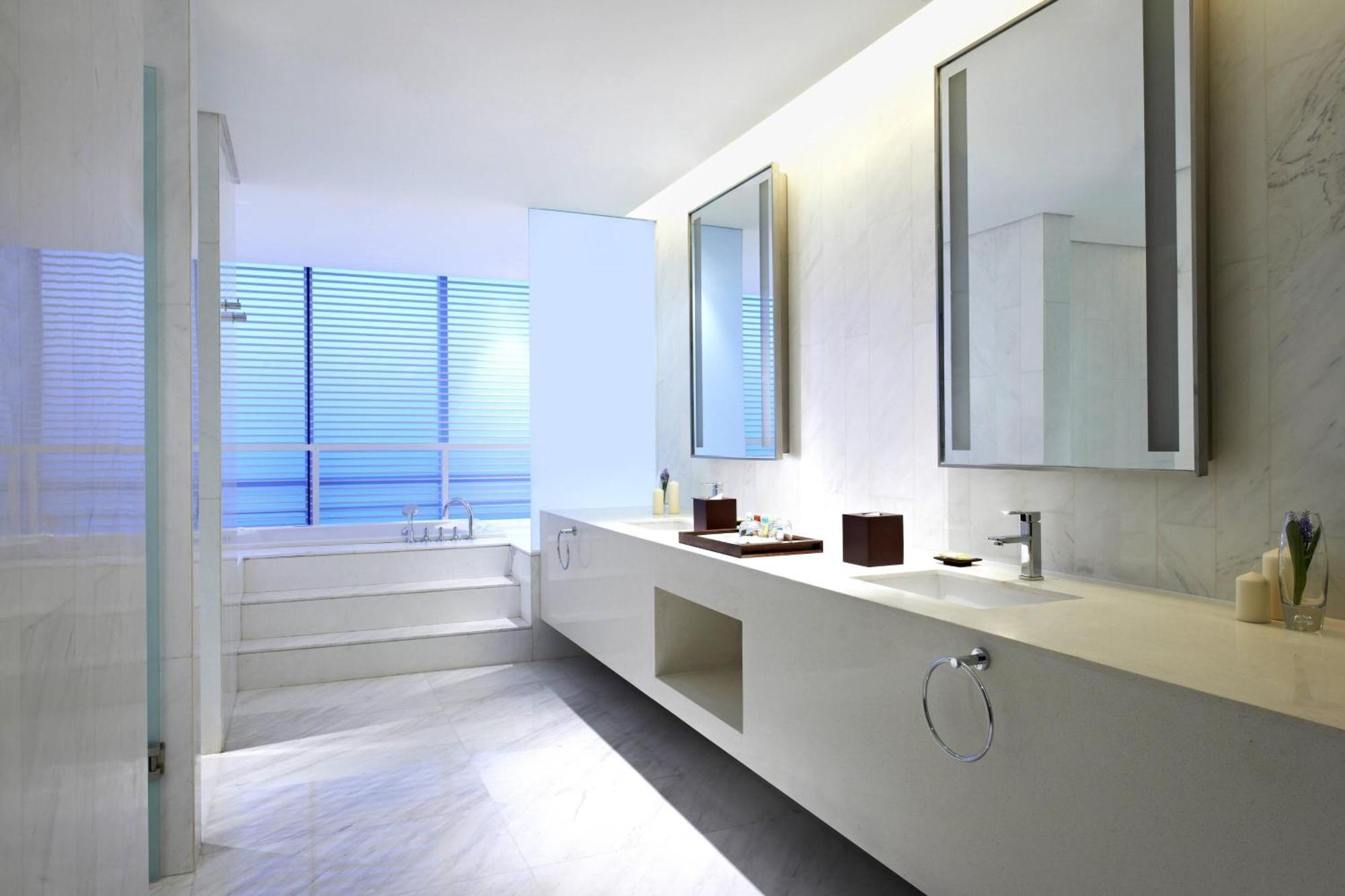 Four Points By Sheraton Qingdao, West Coast Dış mekan fotoğraf
