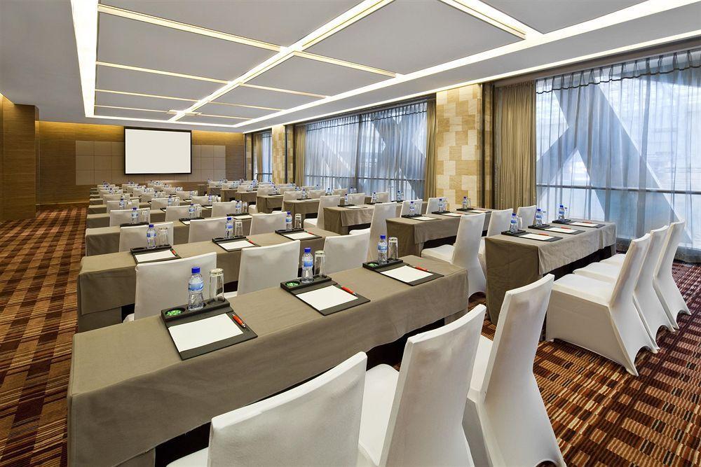 Four Points By Sheraton Qingdao, West Coast Dış mekan fotoğraf