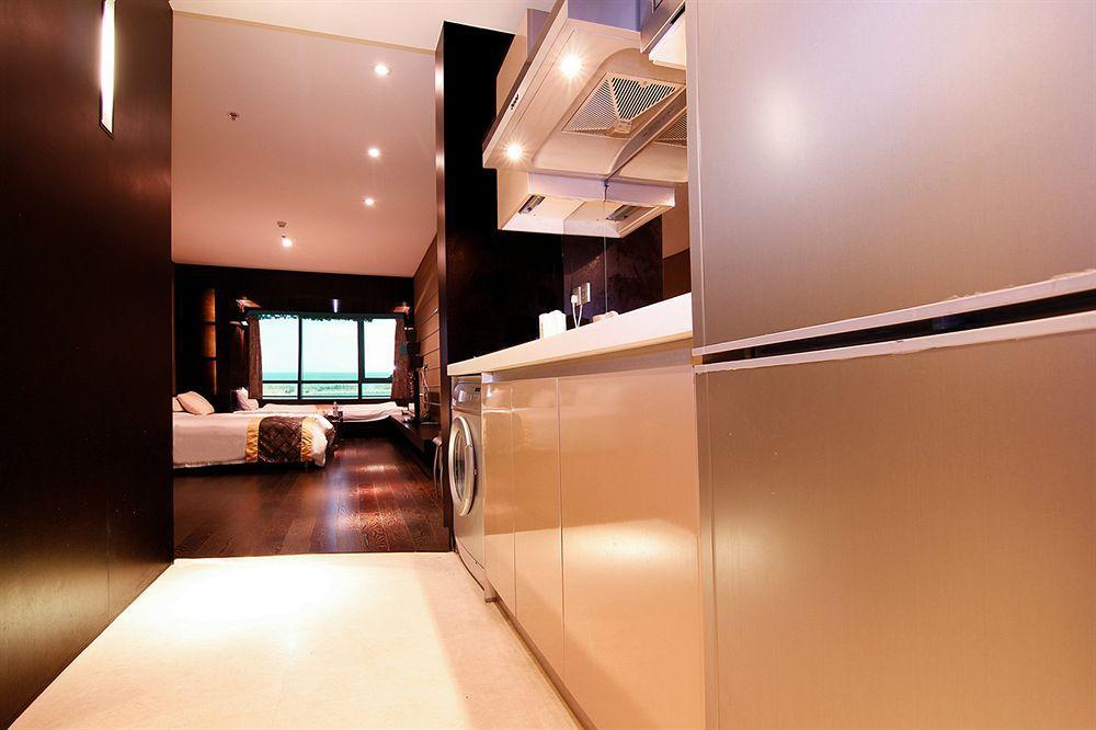 Four Points By Sheraton Qingdao, West Coast Dış mekan fotoğraf